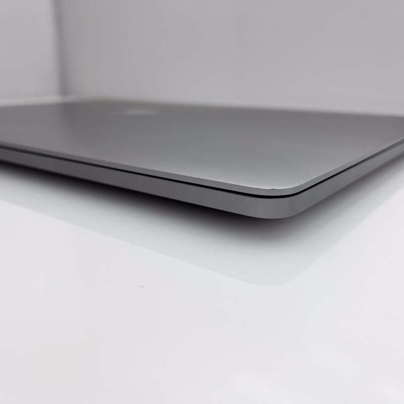 Apple MacBook Pro 16" Core i9 16GB 1TB SSD Silver No Touch Bar (6-Month Warranty)