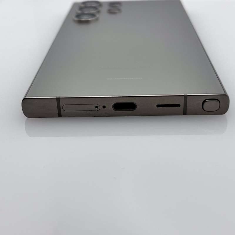 Samsung Galaxy S24 Ultra 256GB Dual Sim Titanium Grey (12 Month Warranty)