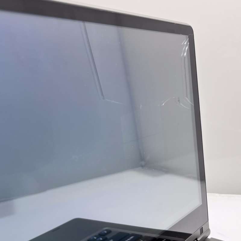 Dixon CW14Q1P 2 In 1 Notebook 4GB RAM 64GB SD Cracked Screen | Grey