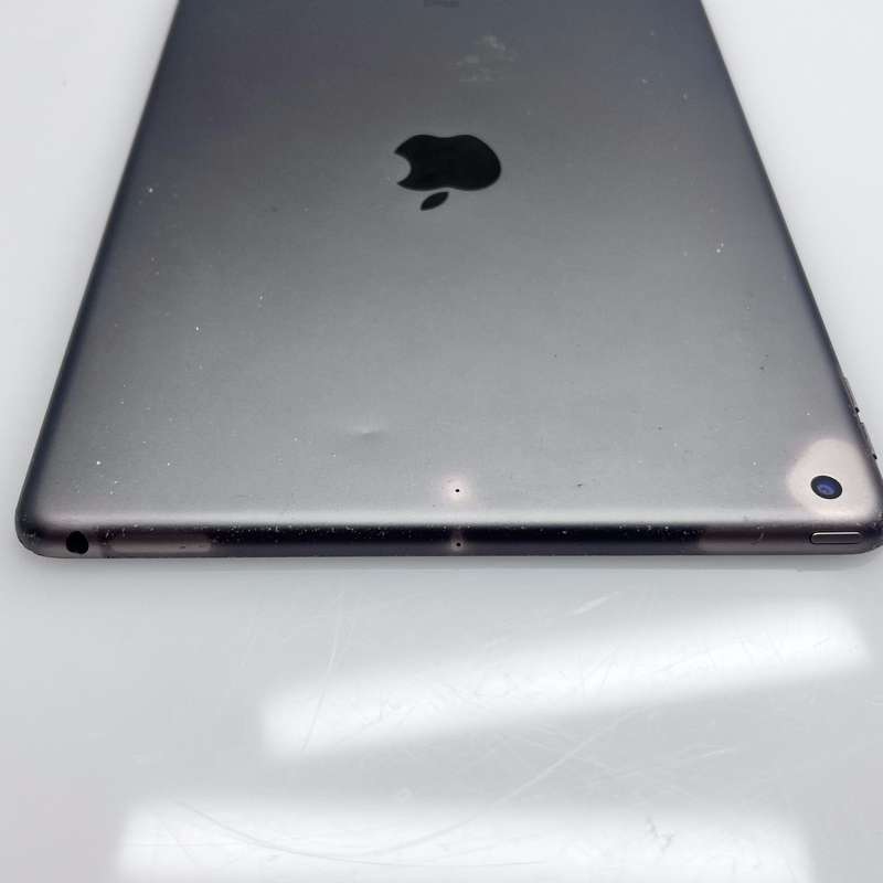 iPad 10.2" 7th Gen 32GB (Wifi Only) No Touch ID Space Grey