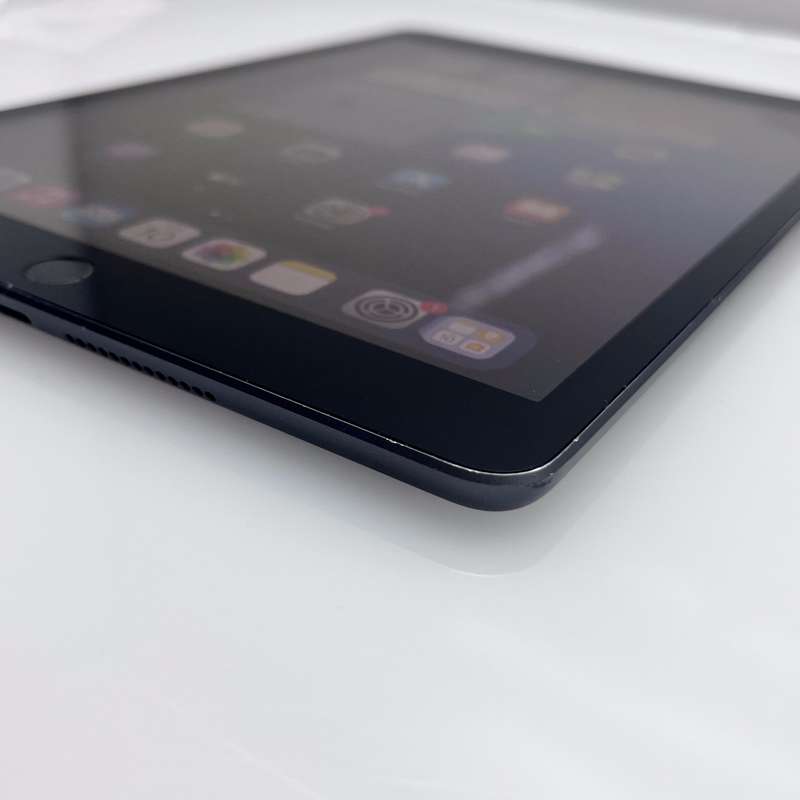 iPad 10.2" 7th Gen 128GB (Wifi Only) Bright Spot Space Grey