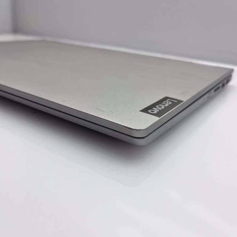Lenovo IdeaPad "Core i3" C340-14IML 12GB RAM 256GB SSD Cracked Screen Silver