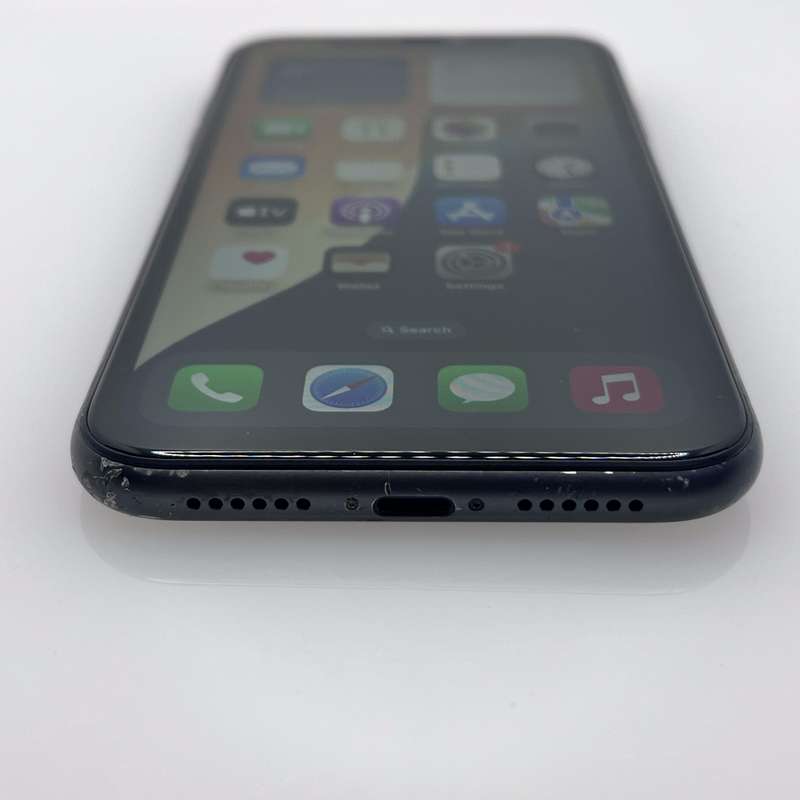 iPhone 11 64GB Black (6 Month Warranty)