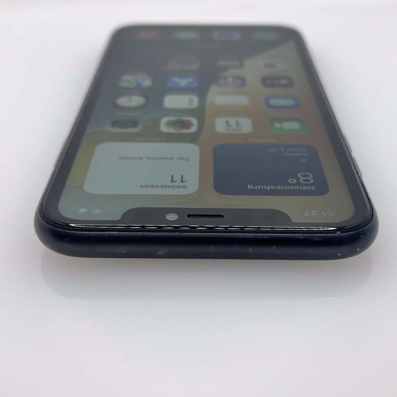 iPhone 11 64GB Black (6 Month Warranty)