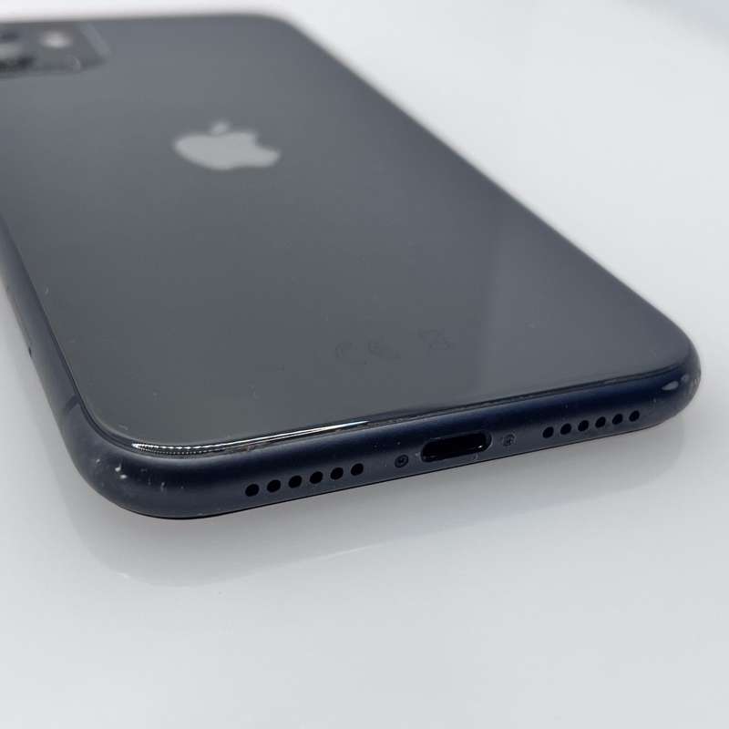 iPhone 11 64GB Black (6 Month Warranty)