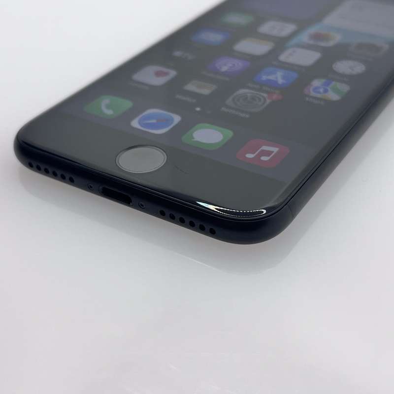 iPhone SE 2020 64GB Black (3 Month Warranty)