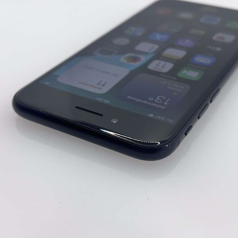 iPhone SE 2020 64GB Black (3 Month Warranty)