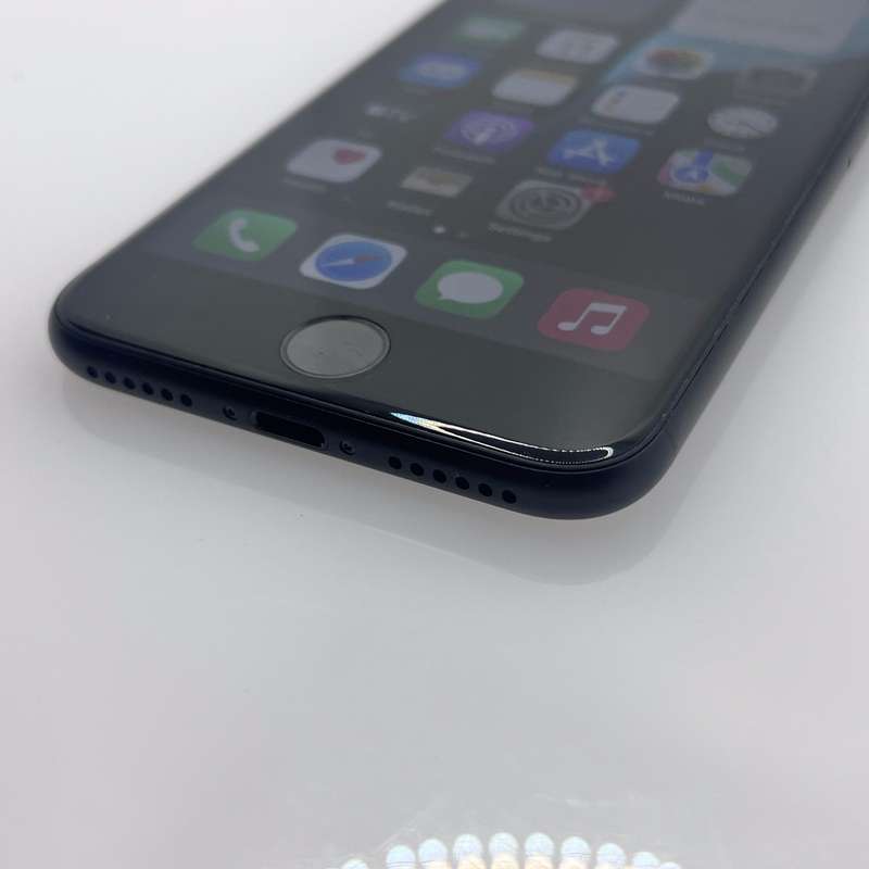 iPhone SE 2020 64GB Black (3 Month Warranty)