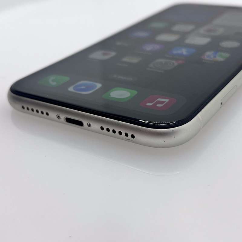 iPhone 11 128GB White (6 Month Warranty)