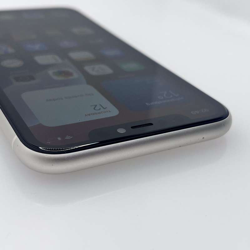 iPhone 11 128GB White (6 Month Warranty)