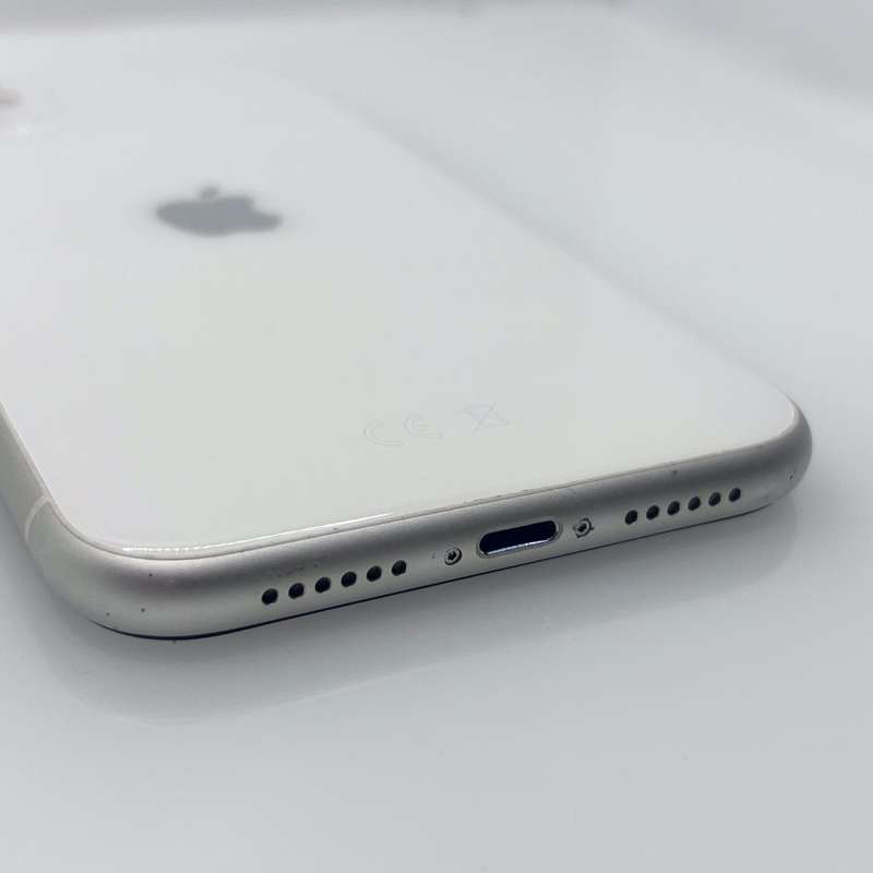 iPhone 11 128GB White (6 Month Warranty)