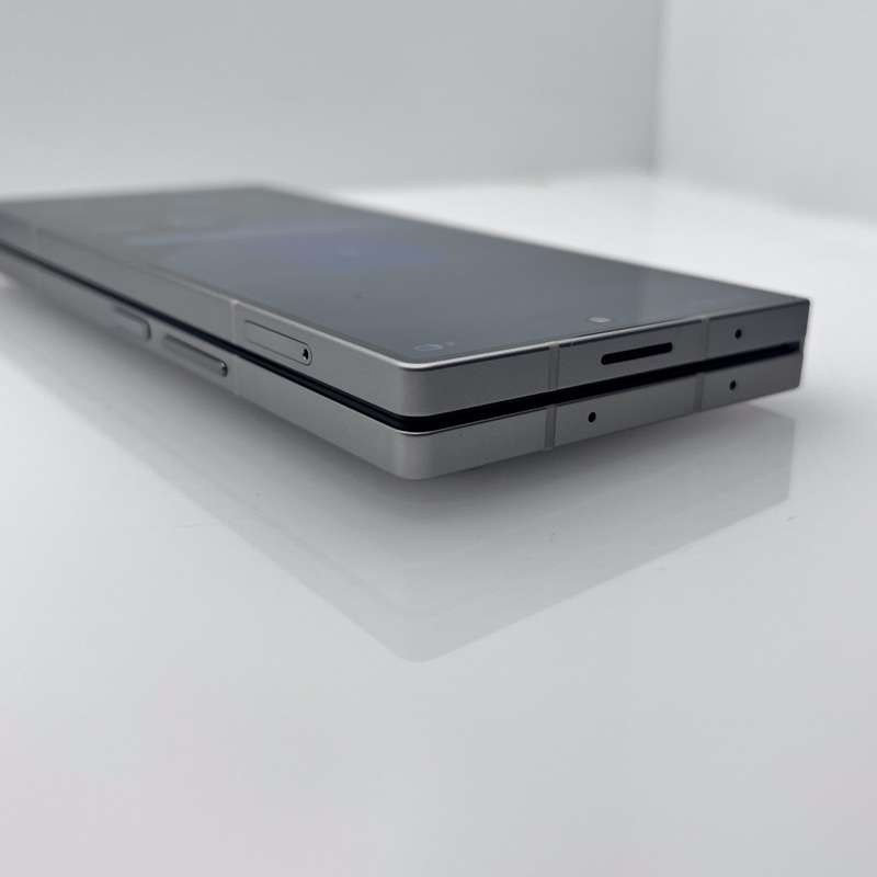 Samsung Galaxy Z Fold 6 Dual Sim 256GB Silver (12 Month Warranty) - Mint Condition