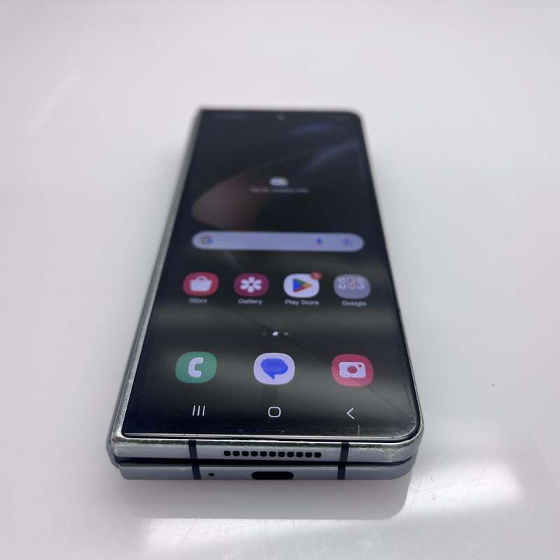 Samsung Galaxy Z Fold 4 Screen Damage GreenGrey