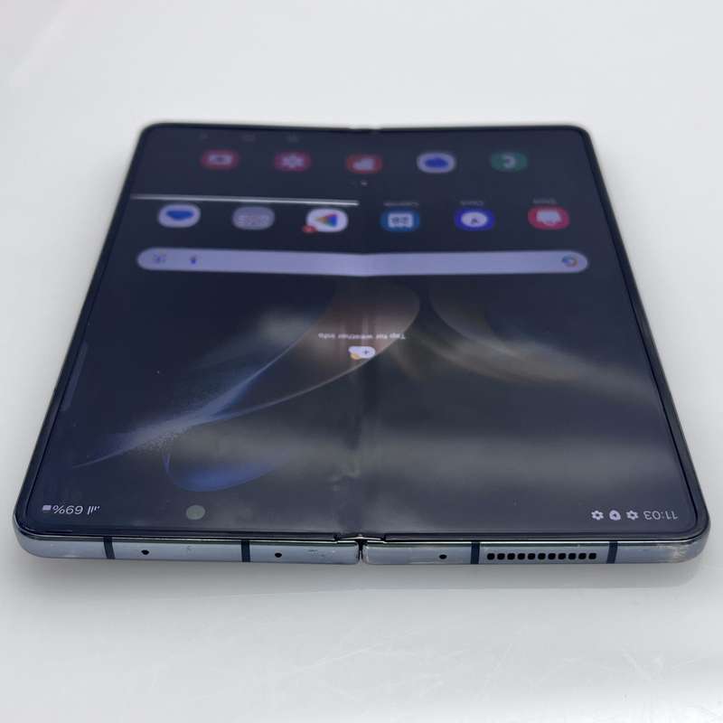 Samsung Galaxy Z Fold 4 Screen Damage GreenGrey