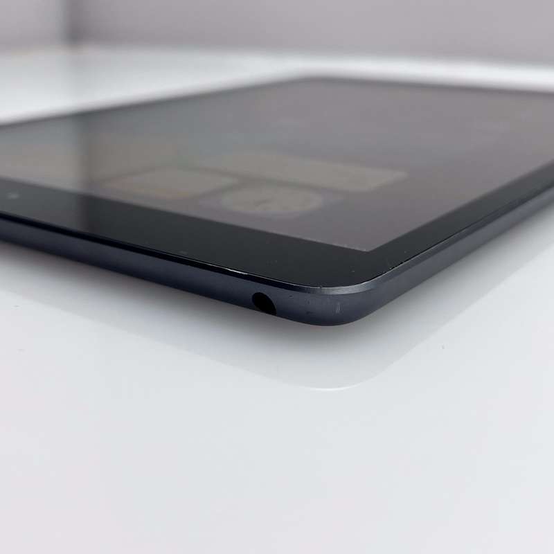 iPad 10.2" 8th Gen 128GB (Wifi Only) No Touch ID | Bent Casing Space Grey (3 Month Warranty)