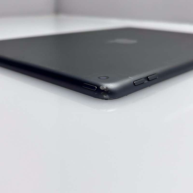 iPad 10.2" 8th Gen 128GB (Wifi Only) No Touch ID | Bent Casing Space Grey (3 Month Warranty)