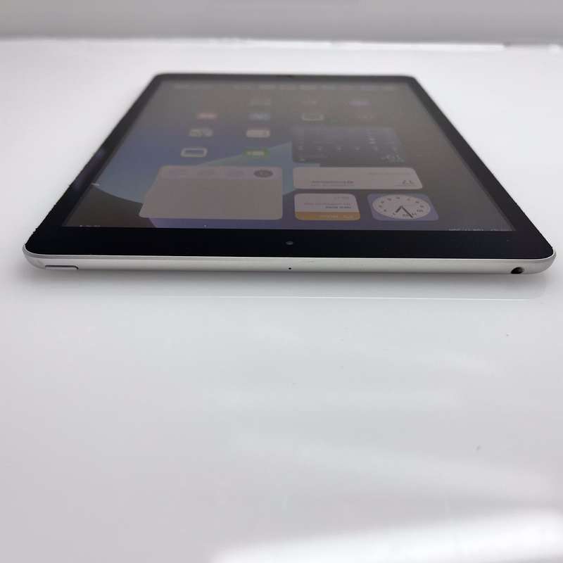 iPad 10.2" 9th Gen 64GB (Wifi Only) No Touch ID Silver (3 Month Warranty)