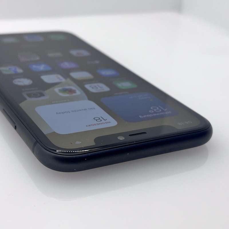 iPhone 11 64GB Black (6 Month Warranty)