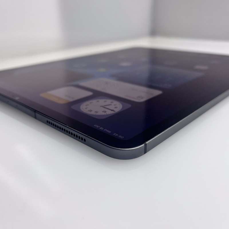 iPad Pro 12.9-Inch 4th Gen 512GB  (Wifi/Cellular) LCD Damage | Bent Casing  Space Grey