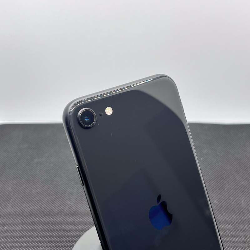 Apple iPhone SE (2020) 64GB Black (3 Month Warranty)