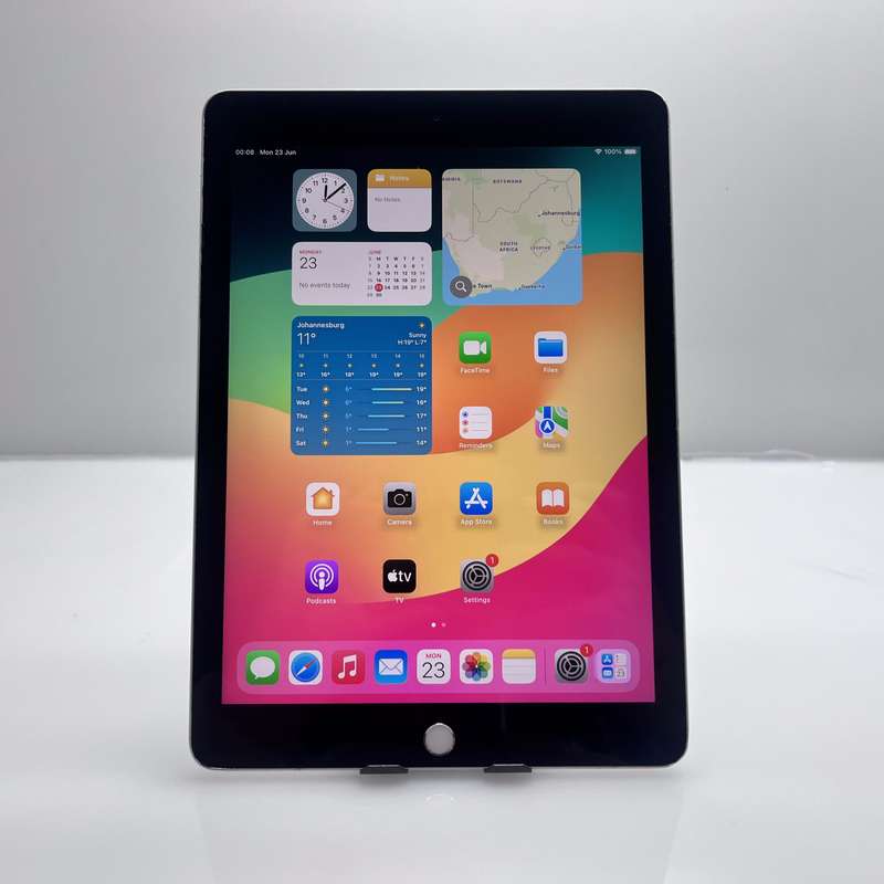 iPad 9.7" 6th Gen 128GB (Wi-Fi Only) Silver (3 Month Warranty)