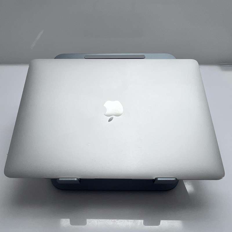 MacBook Air 13-Inch M1 8CPU/7GPU (2020) 8GB RAM 256GB SSD Silver (12 Month Warranty)
