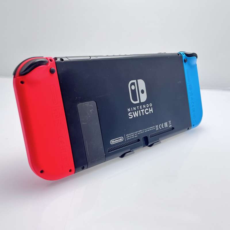 Nintendo Switch 32GB Black + 2 Joy-Con Controllers + HDMI Cable (3 Month Warranty)