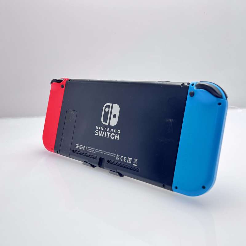Nintendo Switch 32GB Black + 2 Joy-Con Controllers + HDMI Cable (3 Month Warranty)