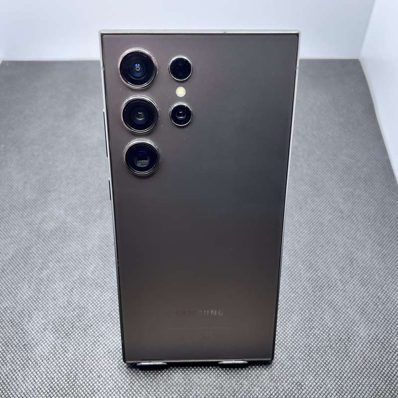 Samsung Galaxy S24 Ultra 256GB Titanium Black (12 Month Warranty)