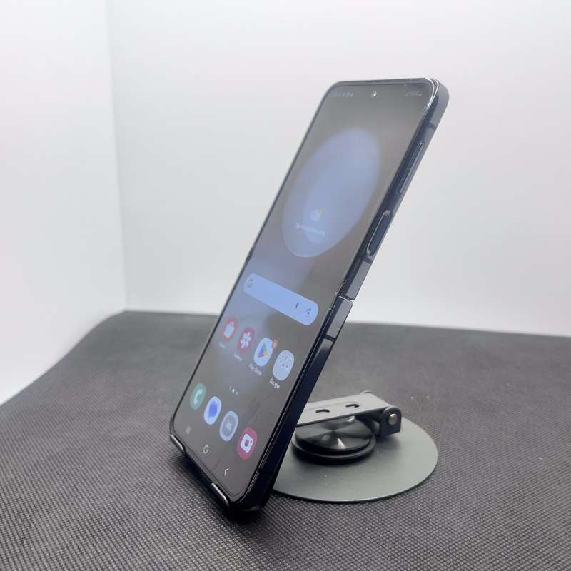 Samsung Galaxy Z Flip 5 256GB Graphite (6 Month Warranty)