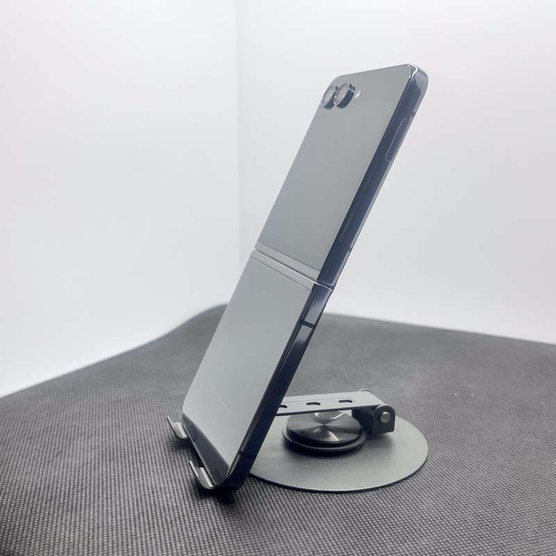 Samsung Galaxy Z Flip 5 256GB Graphite (6 Month Warranty)