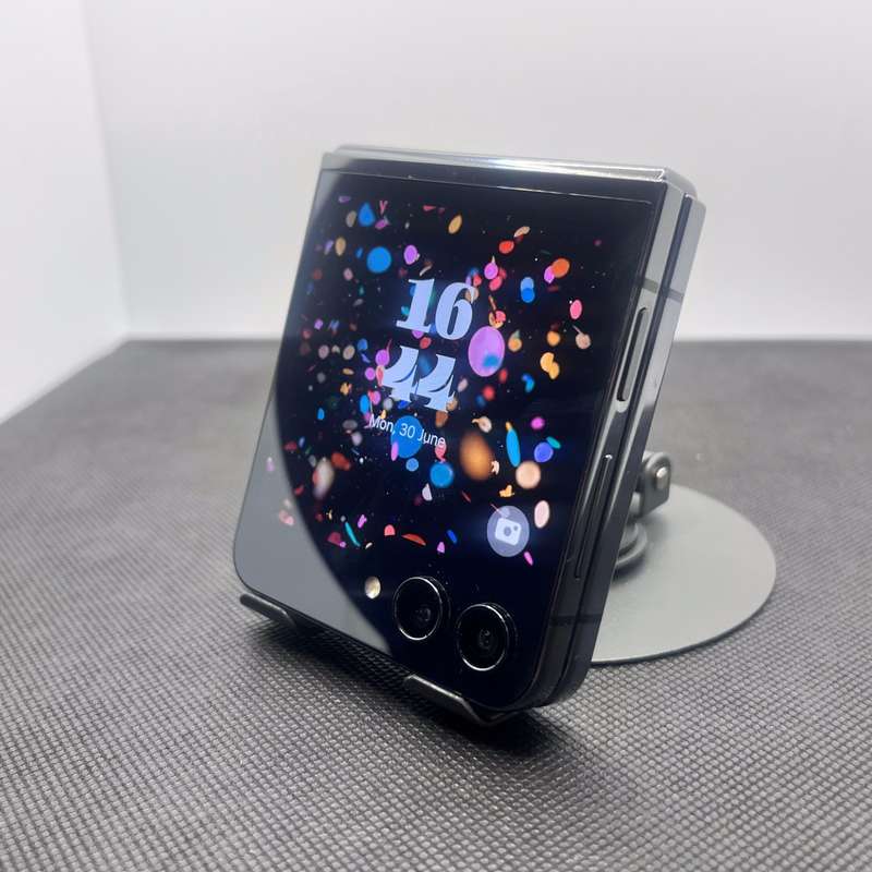 Samsung Galaxy Z Flip 5 256GB Graphite (6 Month Warranty)