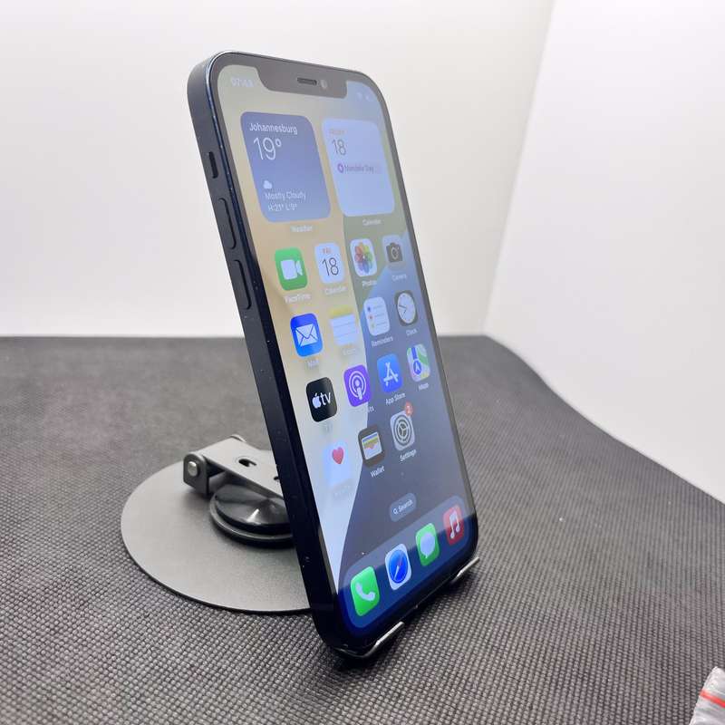 Apple iPhone 12 128GB Black (6 Month Warranty)