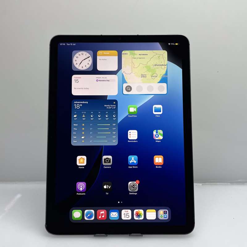 Apple iPad Air 5th Gen 256GB (Wifi/Cellular) Space Grey (6 Month Warranty) - Damaged Casing