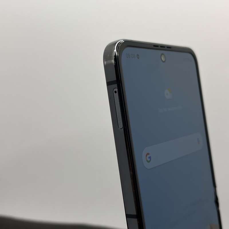 Samsung Galaxy Z Flip 4 256GB Graphite - Front Screen Not Working