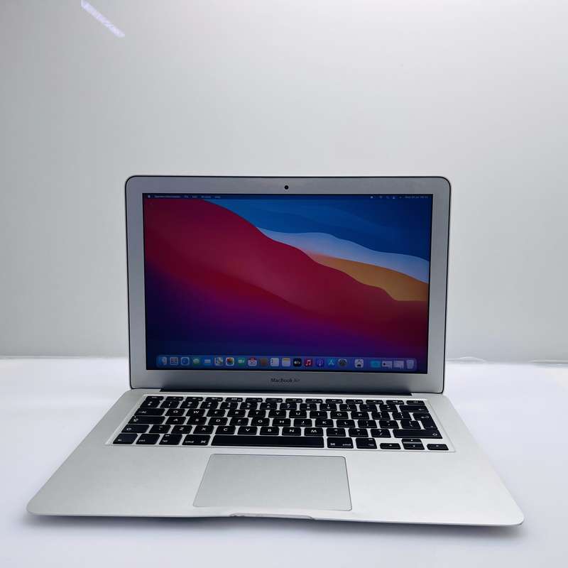 Apple MacBook Air 13-inch Core i5 1.6GHz (Early 2015) 8GB RAM 128GB SDD Silver