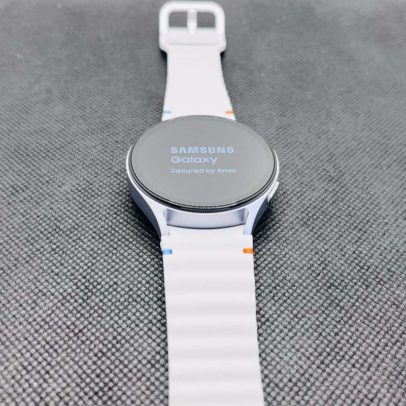 Samsung Galaxy Watch 7 44mm GPS Only Silver (3 Month Warranty)  Mint Condition