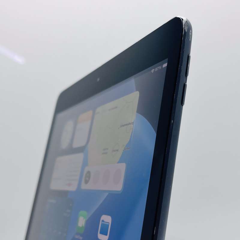 Apple iPad 10.2 7th Gen 32GB (Wifi Only) Space Grey - Faulty Battery And Dim Backlight