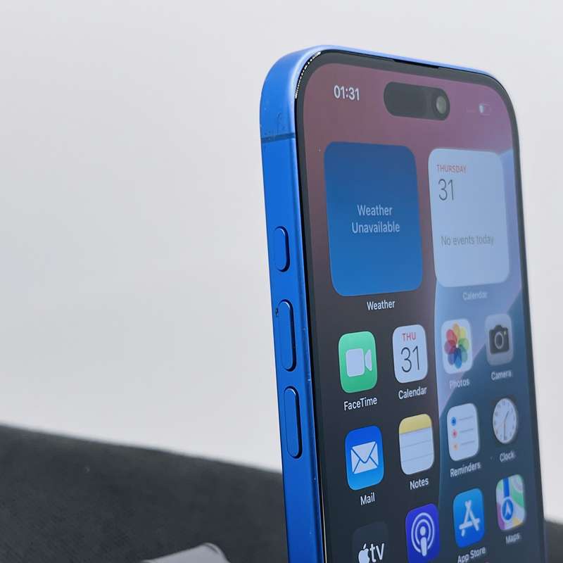 Apple iPhone 16 128GB Ultramarine (12 Month Warranty)