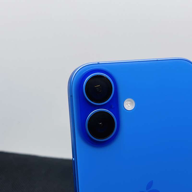 Apple iPhone 16 128GB Ultramarine (12 Month Warranty)