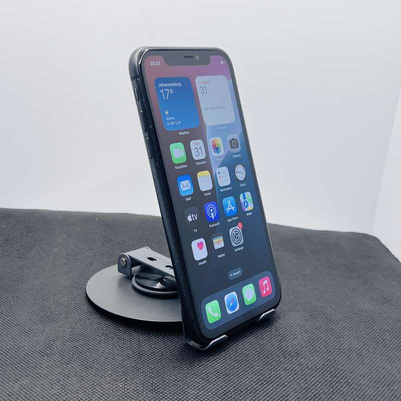 Apple iPhone 11 64GB Black (6 Month Warranty)