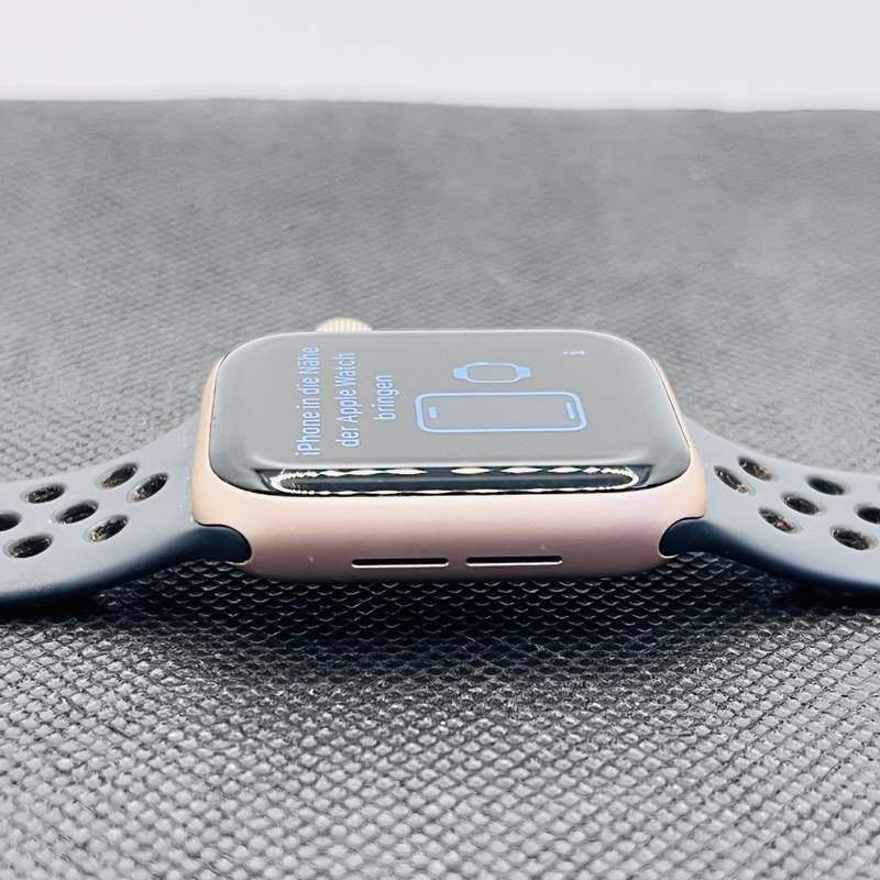 Apple Watch Series 4 40mm GPS Only Rose Gold (3 Month Warranty)  With Black Nike Straps