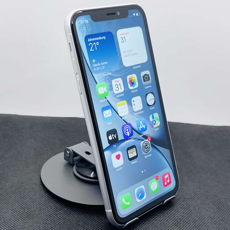 Apple iPhone XR 64GB White (3 Month Warranty) - Small Chip
