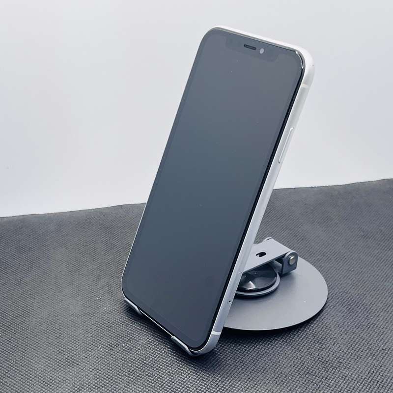 Apple iPhone XR 64GB White (3 Month Warranty) - Small Chip