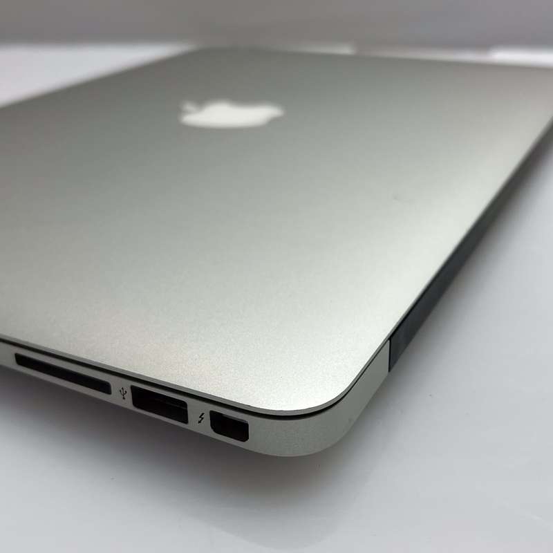 MacBook Air 13-Inch Core i5 1.8GHz (2017) 8GB RAM 128GB SSD Silver (3 Month Warranty) - Min...