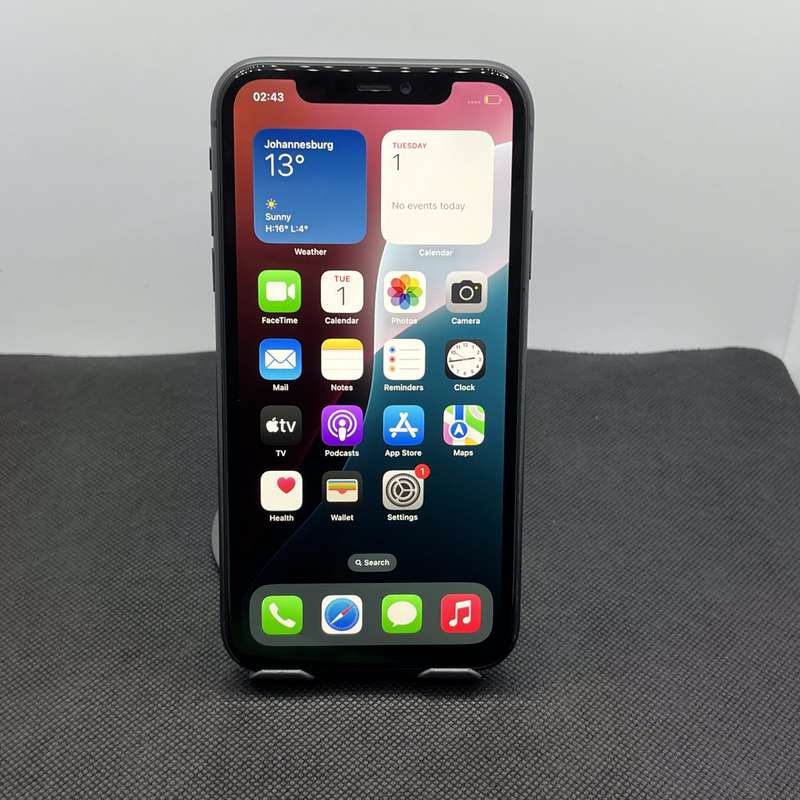 Apple iPhone 11 64GB Black (6 Month Warranty)