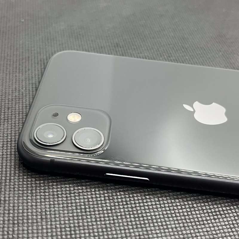 Apple iPhone 11 64GB Black (6 Month Warranty)