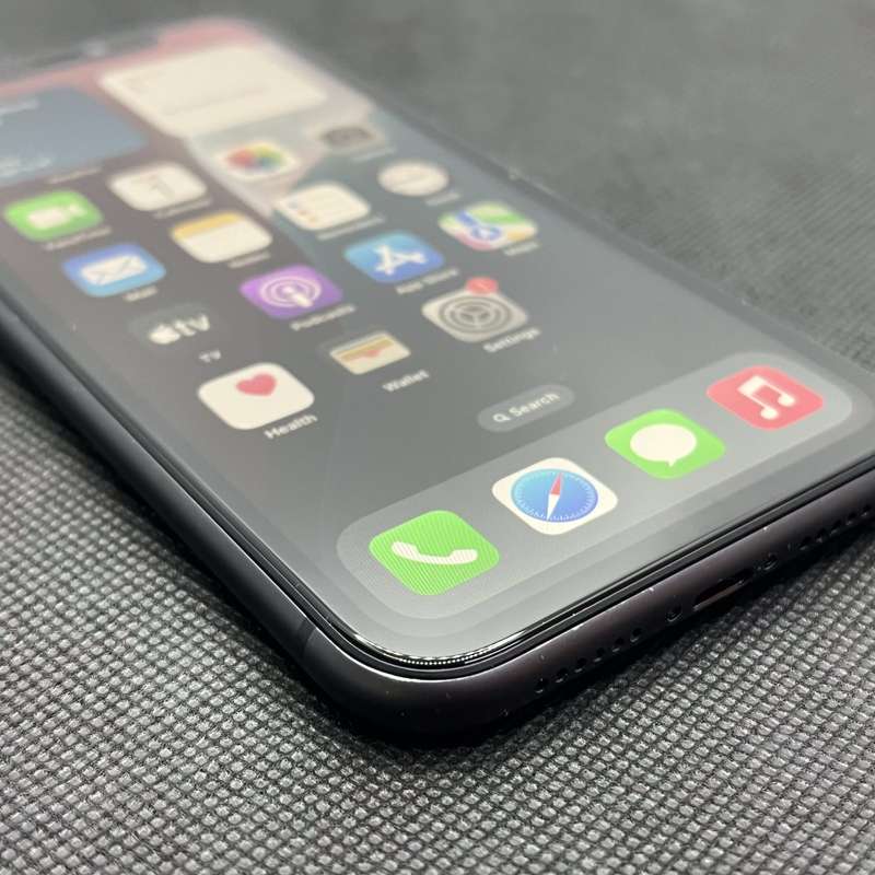 Apple iPhone 11 64GB Black (6 Month Warranty)