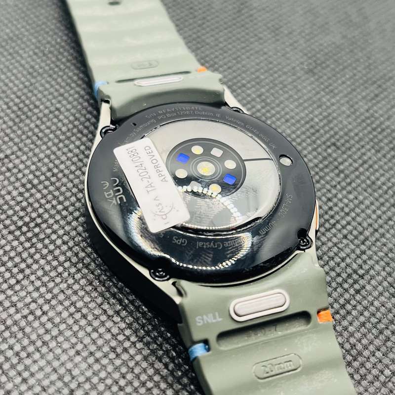 Samsung Galaxy Watch 7 40mm GPS Only Green (3 Month Warranty)  Mint Condition