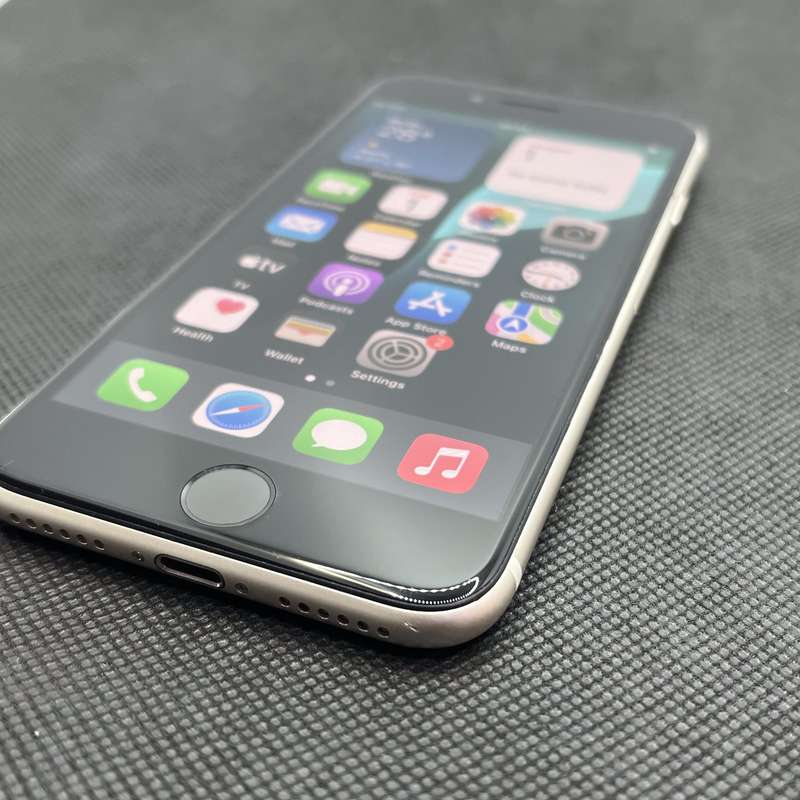 Apple iPhone SE (2022) 64GB Starlight (3 Month Warranty)
